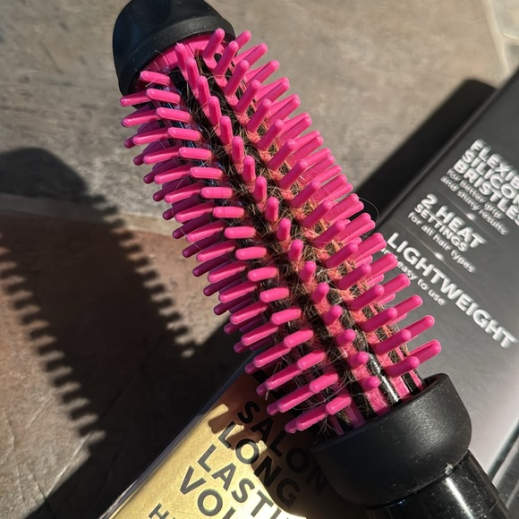 Revlon Salon Volume Body Heated Silicone Brush 430 Degree Heat Pro Collection 1" - Picture 7 of 7